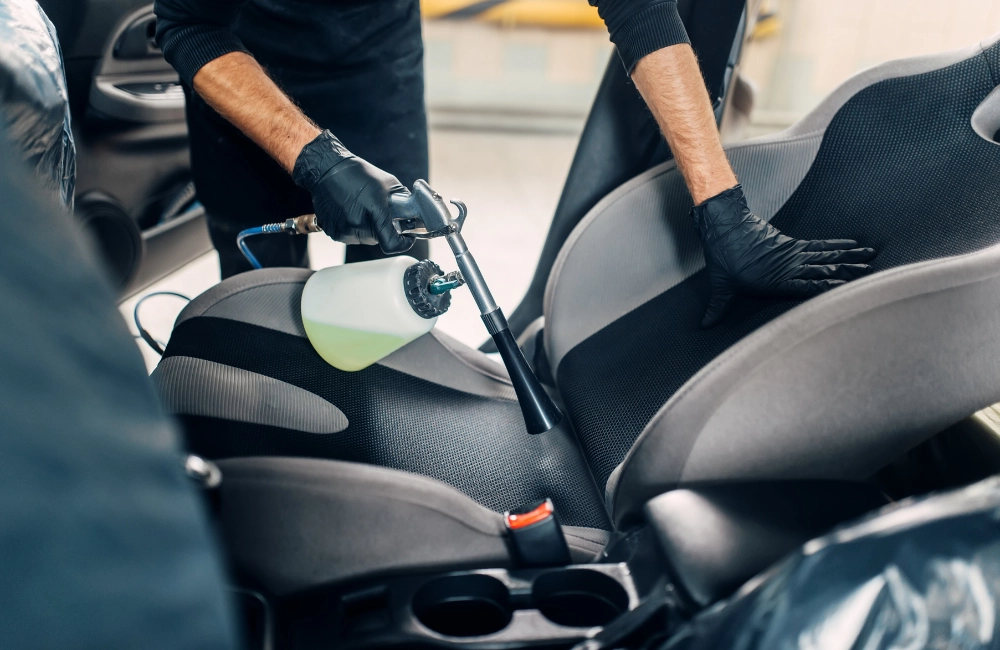 แนะวิธีซักเบาะรถยนต์ทั้งเบาะผ้าและหนัง